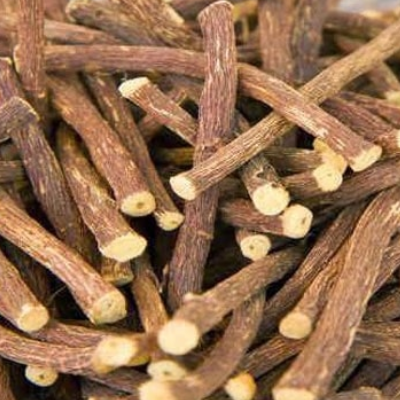 Mulethi (Licorice)